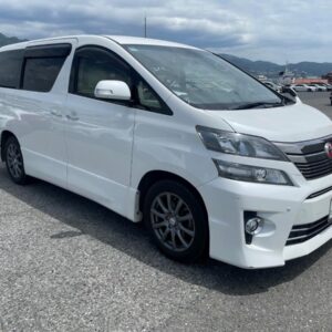 Toyota Vellfire/Alphard campervan 2.4 2WD Auto 2013 56,038 miles (New shape) in Pearl ULEZ/CLEAN AIR ZONE COMPLIANT (TBC)